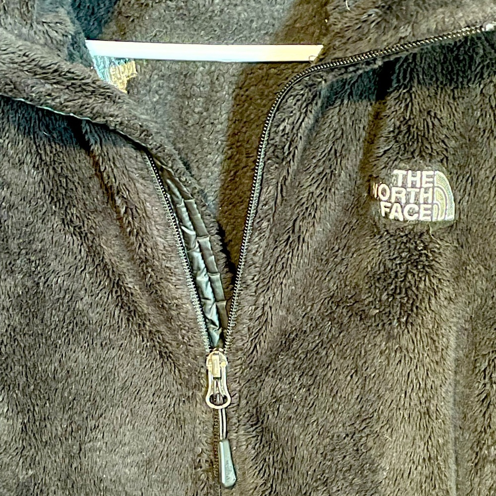 North Face sweater *lightly worn